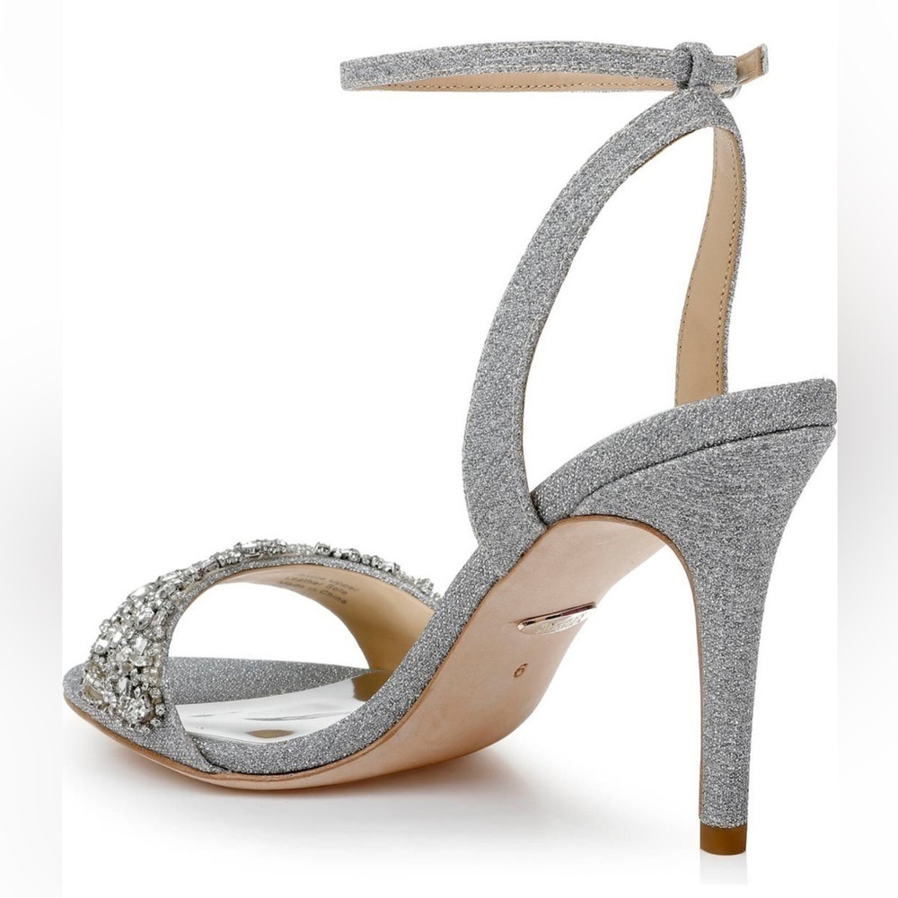 Badgley Mischka
Collection
Jen Ankle Strap Sandal - Picture 2 of 13